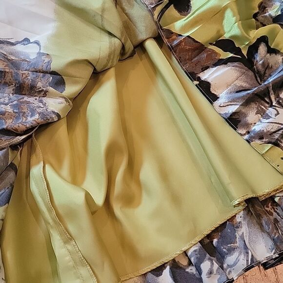 Jovani evening dress size 2 pleated, sexy cut out sides and  softly padd… - Picture 13 of 16